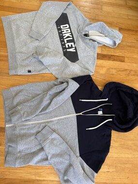 Oakley Gray and Navy Two-Piece Hoodie Set size large